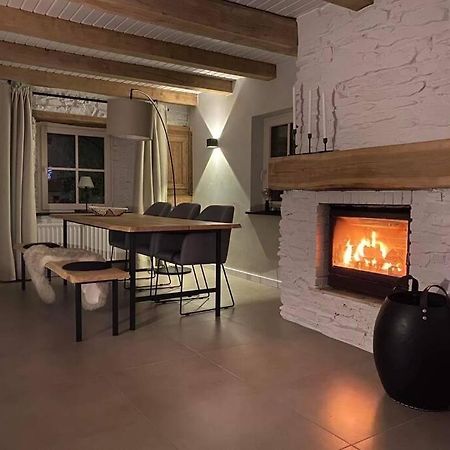 Charmante Maison De Vacances Vaux-sur-Sure エクステリア 写真